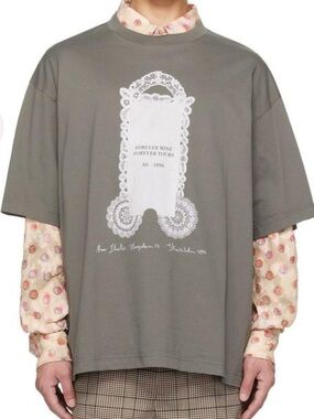 Like new Acne Studios Graphic T-Shirt Gray 100% Cotton Made in Portugal